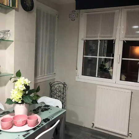 Apartament Intxaurti Etxea *