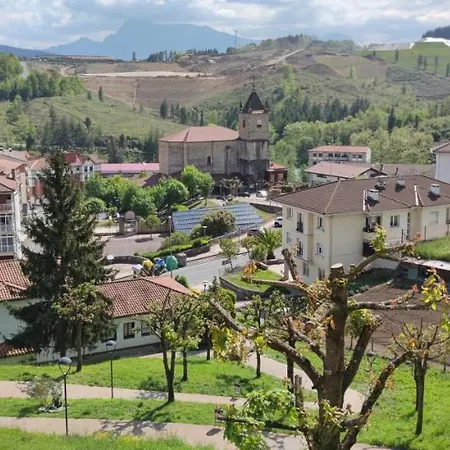 Intxaurti Etxea * Mallavia