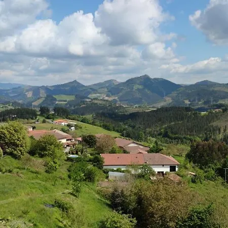 Intxaurti Etxea * Mallavia